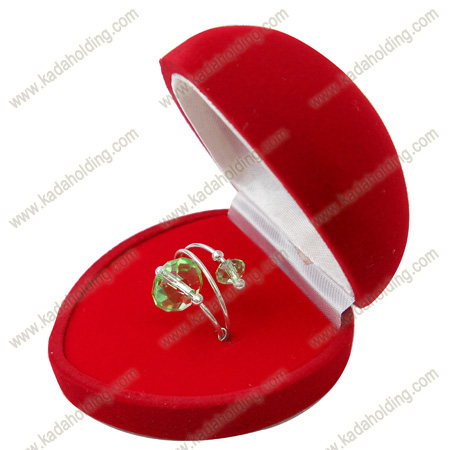Velvet Ring box